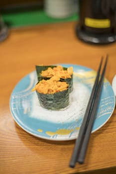 sea urchin roe japanese sushi uni gunkanmaki