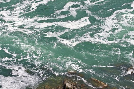 Beautiful photo of the water near amazing Niagara falls