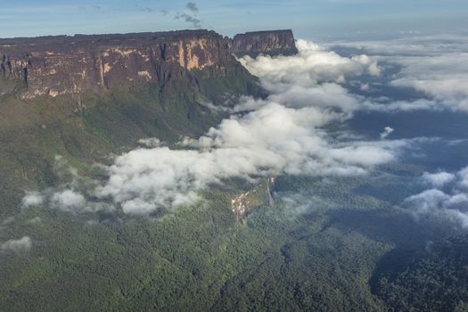 View from the Roraima tepui on Kukenan tepui at the mist - Venezuela, South America