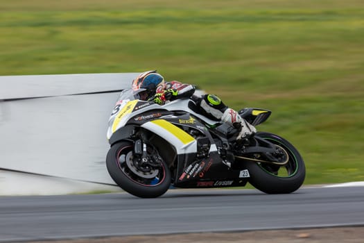 MELBOURNE/AUSTRALIA - OCTOBER 1, 2016: Superbike in the final qualifying round for Saturday at the YMF Australian Superbiike Championshihp Round 6 at Winton Raceway, October 1, 2016.