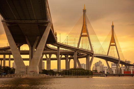 Twilight Bridge in Thailand,The bridge crosses the Chao Phraya River twice.