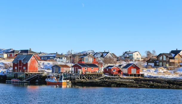 Hus og naust ved Salhussundet i Brønnøysund