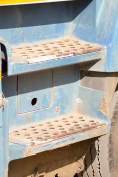 Heavy weight truck legs in blue in Africa