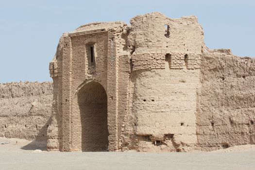 Ruin of an old Caravansary in the desert around Yazd, Iran, Asia