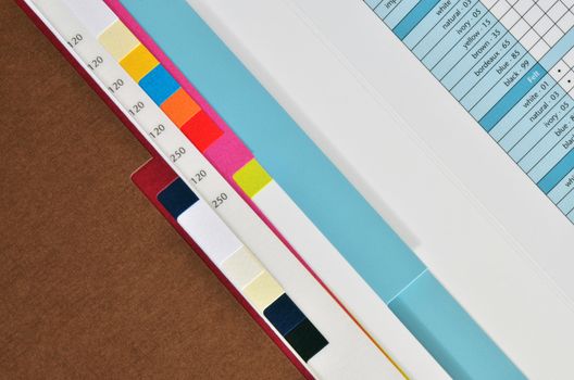 Print color paper sample book with different grammature.