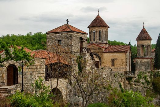 Motsameta Monastery - a small temple in the surrounding area of Kutaisi. It buried Martyrs David and Constantine. It located in a picturesque location on a cliff at the winding river.