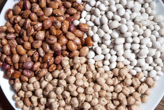 Mixed pulses for backgrounds (Haricot beans, kidney bean and chickpea)