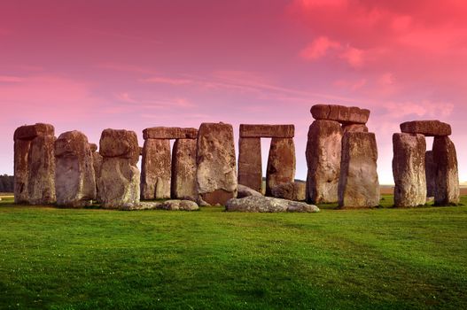  Stonehenge - Prehistoric Monument Located in the English County of Wiltshire. Archaeologists Have Believed That the Iconic Stone Monument Was Erected Around 2500 BC. Horizontal Photo of Stonehenge in Sunset.