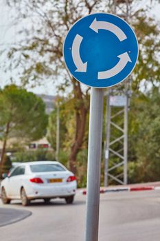 Roundabout road sign
