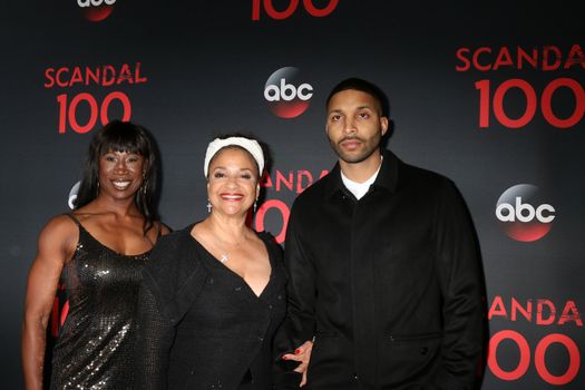 Lauren Anderson, Debbie Allen, Norm Nixon Jr
at the "Scandal" 100th Show Party, Fig & Olive Restaurant, West Hollywood, CA 04-08-17