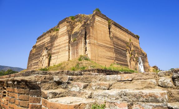 Mingun Pahtodawgyi Temple in Mandalay, Myanmar ( Burma )