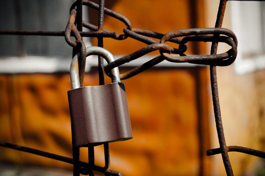 the lock on a metal iron chain