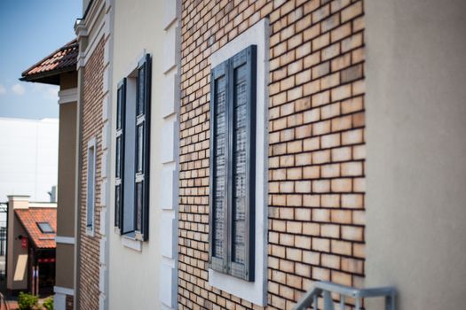 Wall with windows in a new brick house