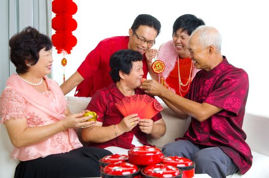 asian family celebrate chinese new year