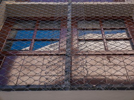 The house installs a metal mesh to protect the birds from nesting