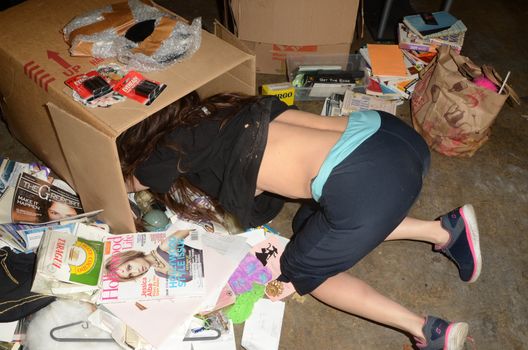 Alicia Arden
the "Hoarding: Buried Alive" Star helps to clear out her mother's garage and - in addition to three year old ketchup packages - she discovers a copy of the Pam Anderson and Tommy Lee sex tape, private location, Las Vegas, NV 04-25-17