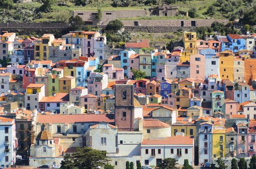 The village of Bosa, whose origins are documented by Phoenician inscription of the ninth century. BC On the coast N / W of Sardinia in the subregion historical Planargia which is historically the capital. 