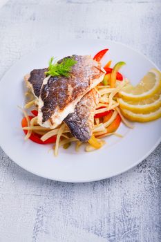 Fillet of sea bream with fennel and pepper