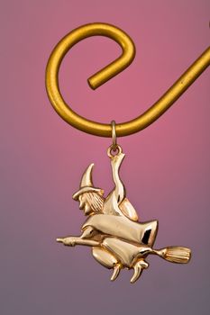 A Precious gold pendant, ideal like gift