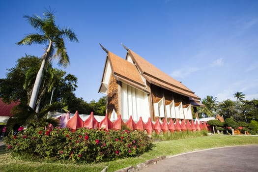Sala Loi Temple located at Nakhon Ratchasima is an old temple at the Thao suranari, built after the battle an army of Chao ANU. In 2370