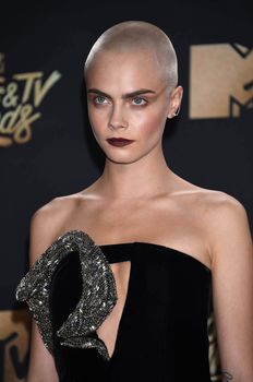 Cara Delevingne at the 2017 MTV Movie & TV Awards, Arrivals, Shrine Auditorium, Los Angeles, CA 05-07-17