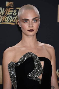 Cara Delevingne at the 2017 MTV Movie & TV Awards, Arrivals, Shrine Auditorium, Los Angeles, CA 05-07-17