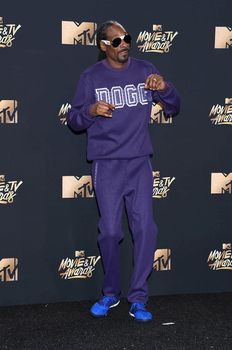 Snoop Dogg at the 2017 MTV Movie & TV Awards, Press Room, Shrine Auditorium, Los Angeles, CA 05-07-17