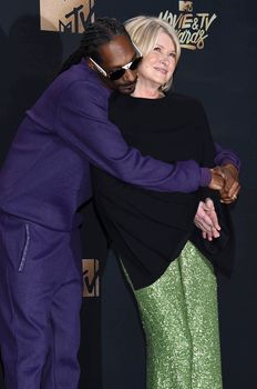 Snoop Dogg, Martha Stewart at the 2017 MTV Movie & TV Awards, Press Room, Shrine Auditorium, Los Angeles, CA 05-07-17