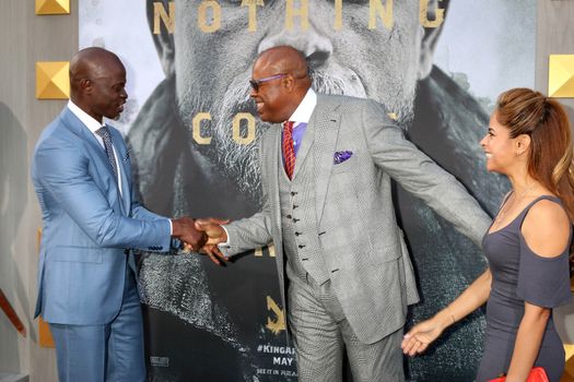 Djimon Hounsou, Chi McBride, Julissa McBride
at the "King Arthur Legend of the Sword" World Premiere, TCL Chinese Theater IMAX, Hollywood, CA 05-08-17