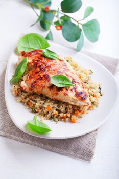 Grilled chicken breast  with quinoa and vegetables