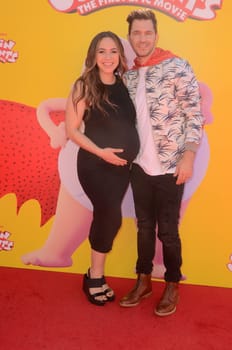 Andy Grammer
at the "Captain Underpants" Los Angeles Premiere, Village Theater, Westwood, CA 05-21-17