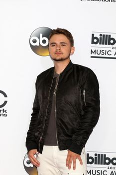 Prince Michael Jackson
at the 2017 Billboard Awards Press Room, T-Mobile Arena, Las Vegas, NV 05-21-17