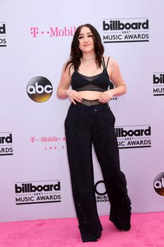 Noah Cyrus
at the 2017 Billboard Awards Arrivals, T-Mobile Arena, Las Vegas, NV 05-21-17