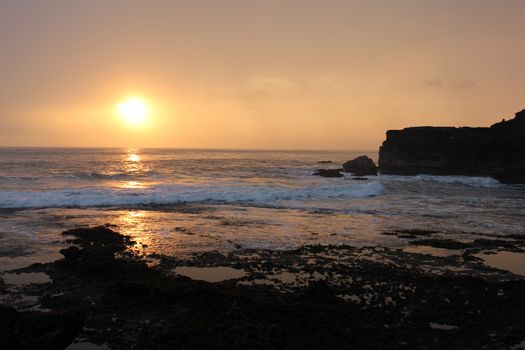 <font><font>







image with landscape sunset over the sea