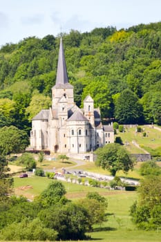 Cultures and church of Notre-Dame de Mont-Devant-Sassey in the department of the Meuse