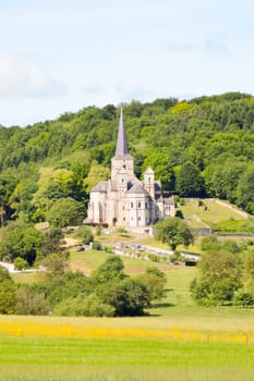 Cultures and church of Notre-Dame de Mont-Devant-Sassey in the department of the Meuse