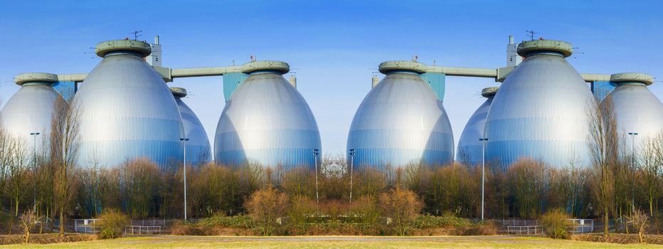 Storage and production of biogas; Silos, digesters and drying towers.