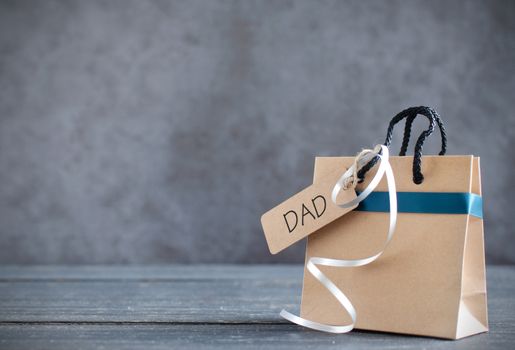 Gift bag with fathers day greeting 