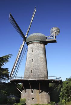 This is an image of the famous doutch windmill found in San Francisco's Golden Gate Park. I'm was taken in the Spring of 2017.