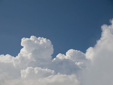 COLOR PHOTO OF CLOUDY SKY IN DAYTIME, STOCK PHOTO