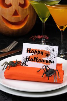 How to lay out and decorate decorative napkin on Halloween