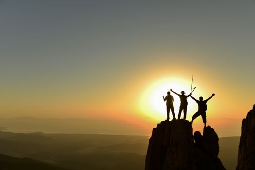 team success in mountaineering