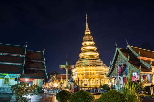 Wat Phrathat Hariphunchai Worra Mahawiharn on quiet nights in Lamphun Province, Thailand