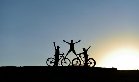 Nature and cycling-loving youth