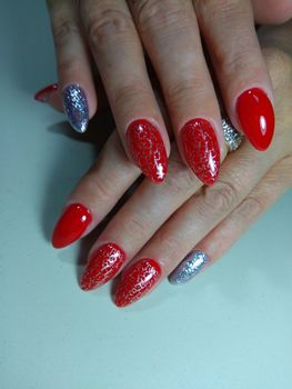 Here is presented one of the best manicure designs this year's Nail in red