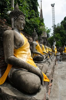 Wat Yai Chai Mongkol obviously is one of the major temples in the Ayutthaya area . and features a large Stupa, built after King Naresuan's Victory