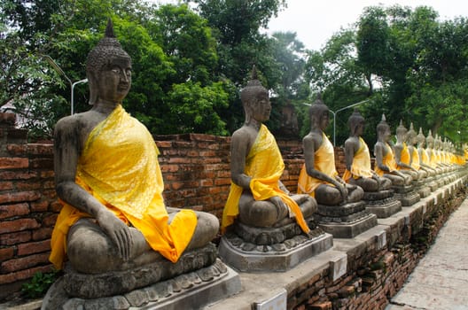 Wat Yai Chai Mongkol obviously is one of the major temples in the Ayutthaya area . and features a large Stupa, built after King Naresuan's Victory