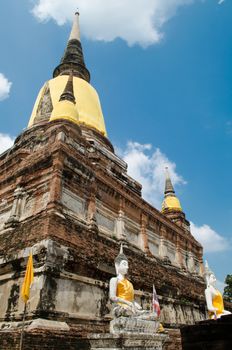 Wat Yai Chai Mongkol obviously is one of the major temples in the Ayutthaya area . and features a large Stupa, built after King Naresuan's Victory