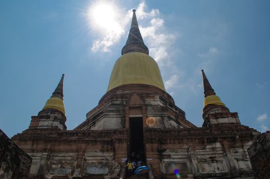 Wat Yai Chai Mongkol obviously is one of the major temples in the Ayutthaya area . and features a large Stupa, built after King Naresuan's Victory