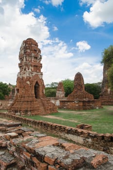 Wat Mahathat temple is located almost right in the center of Ayutthaya. The temple is believed to be built during the 14th century A.D.